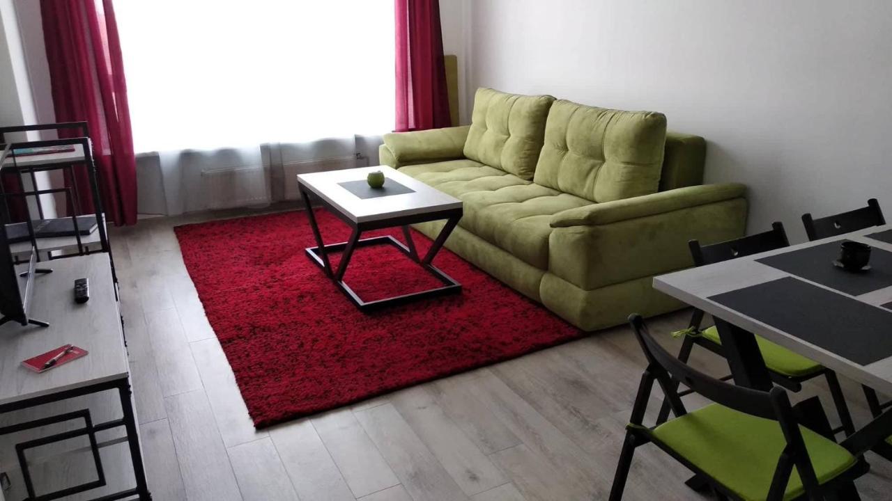 Fly Up Home Apartment Boryspilʼ Exterior foto